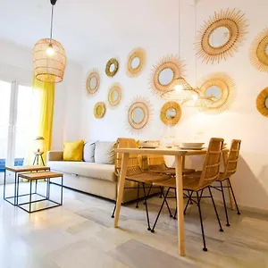 https://letmalaga-postigos.hotelsinnerja.org